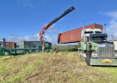 Far North Trucking, trucks, swing lift, Hino, Kenworth